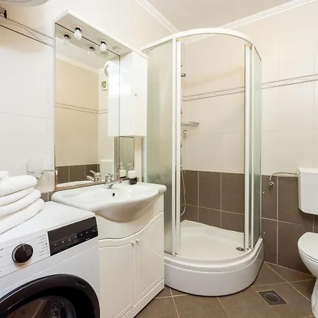Apartments Petak Dramalj