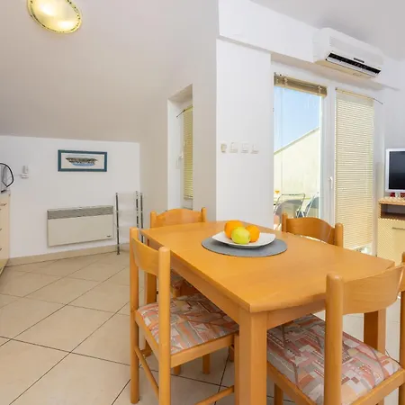 Apartments Petak * Dramalj