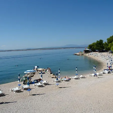 Apartments Petak Apartment *